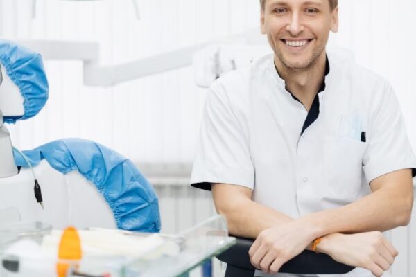 Moderni pece o vas usmev